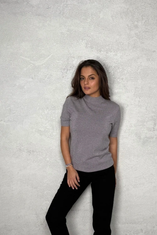 Bluză de damă cu mânecă scurtă