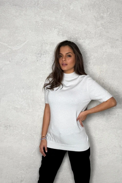 Bluză de damă cu mânecă scurtă