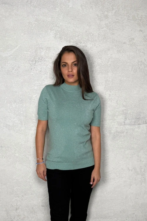 Bluză de damă cu mânecă scurtă