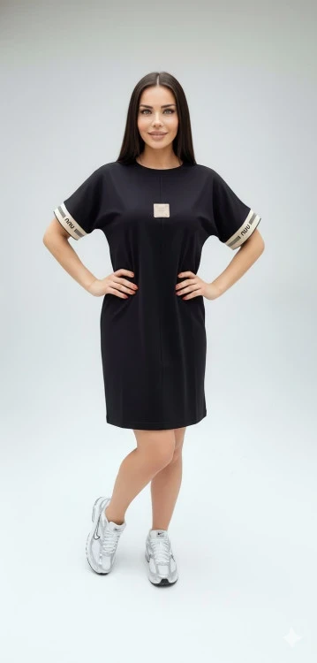 Дамска рокля с къс ръкав