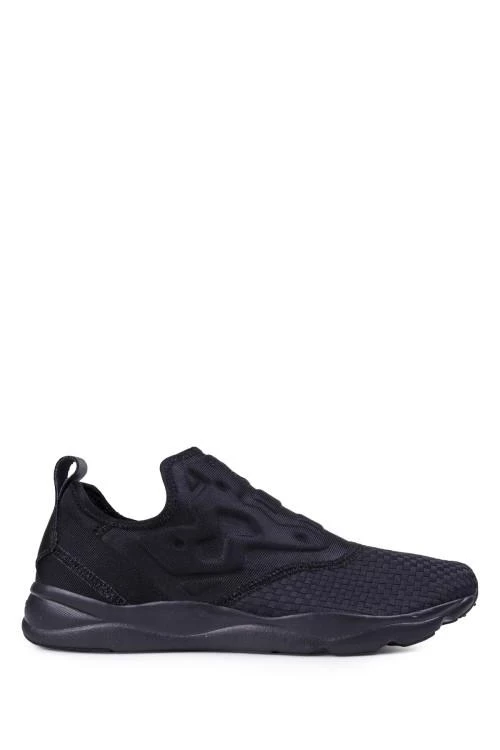 Adidasi  marca Reebok classic pentru  barbati