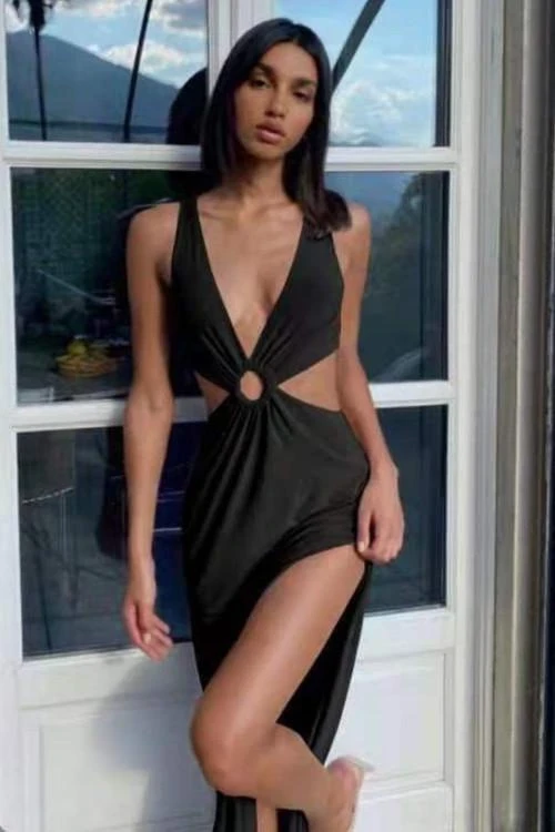 Rochie de dama cu design spectaculos