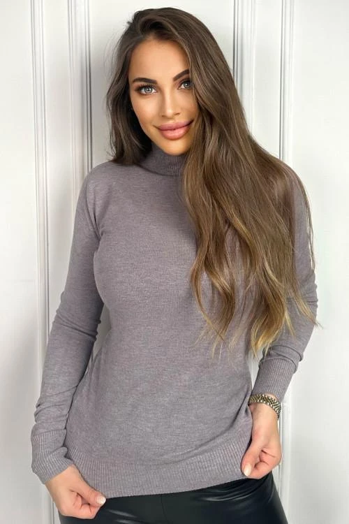 Дамска блуза с дълъг ръкав и поло яка