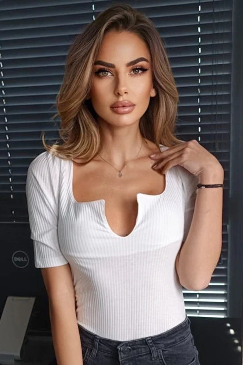 Női rövid ujjú body