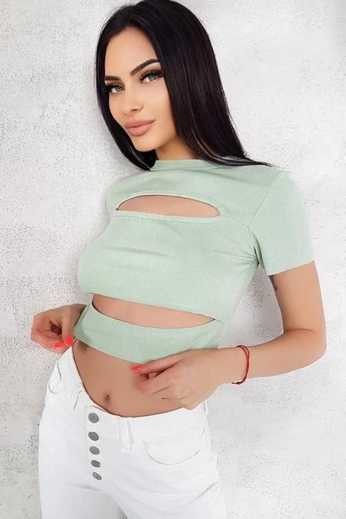Bluza de dama cu un design spectaculos