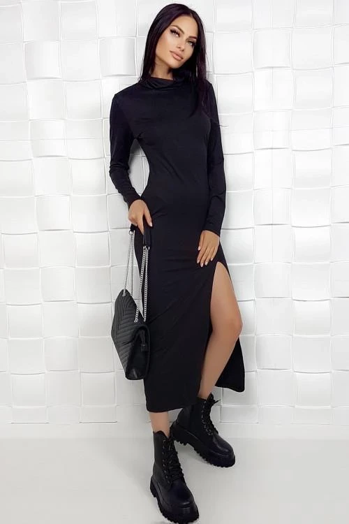 Rochie de dama cu croiala pe corp