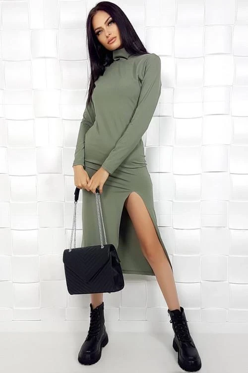 Rochie de dama cu croiala pe corp