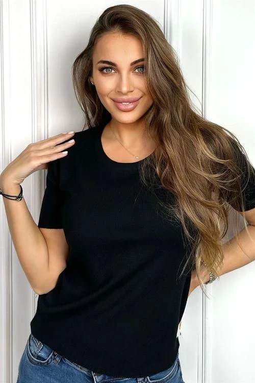 Дамска блуза с къс ръкав