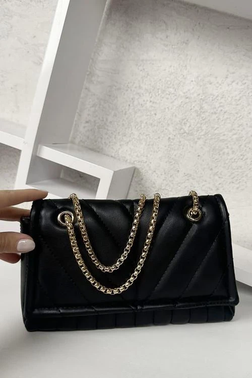 Crossbody kabelka s řetízkem